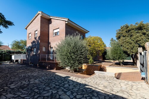 Holiday Home 'Villa Pilara - Brunete' with Private Pool, Wi-Fi and Air Conditioning