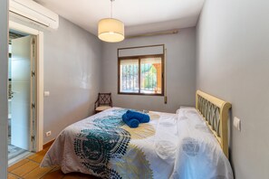 9 bedrooms, iron/ironing board, free WiFi, bed sheets