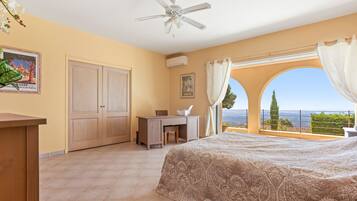 5 chambres, fer et planche à repasser, Wi-Fi gratuit, draps fournis