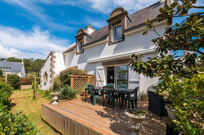 Serene Getaway Steps from the Carnac Alignments – Vacation Home