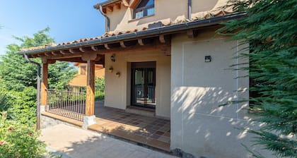 Villa 'Arboleda' with Mountain View, Private Pool and Wi-Fi