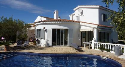 Holiday Home 'Casa Viviana' with Private Pool, Private Terrace and Air Conditioning