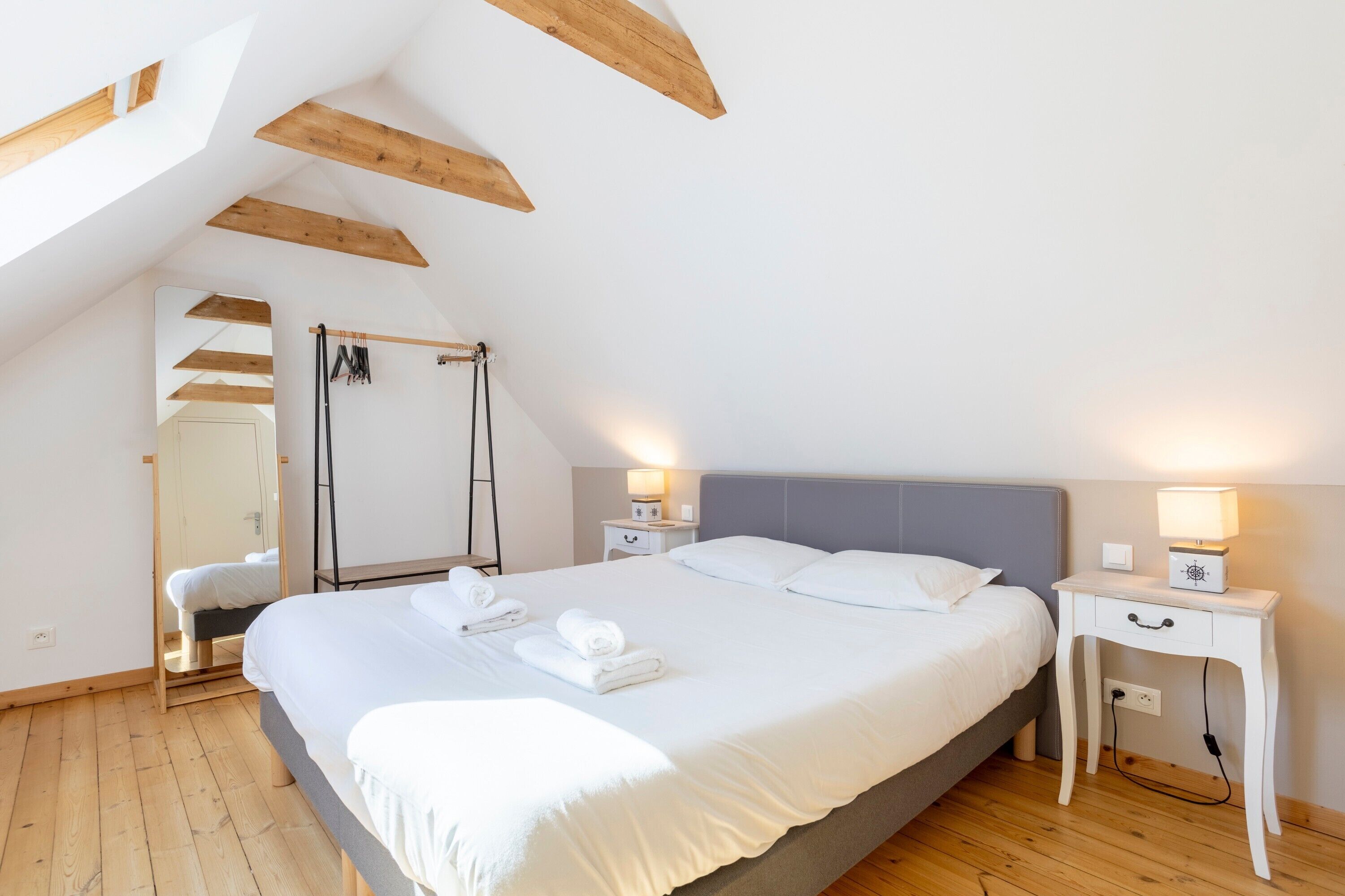 2 bedrooms, iron/ironing board, free WiFi, bed sheets