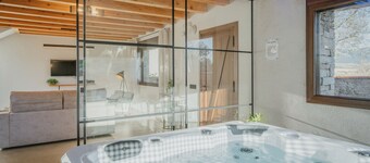 Apartamento 'Acebos' con vistas a la montaña, Wi-Fi y aire acondicionado