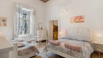 1 chambre, fer et planche Ă repasser, Wi-Fi gratuit, draps fournis