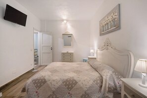 1 soverom, strykejern/-brett, wi-fi (inkludert) og sengetøy