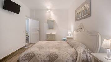 1 chambre, fer et planche Ă repasser, Wi-Fi gratuit, draps fournis