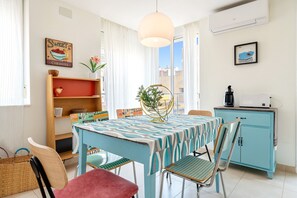 Dining - Apartment 'Sf1' with Wi-Fi and Air Conditioning (L'Ametlla de Mar)