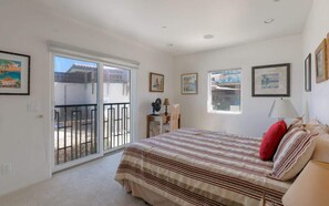 5 bedrooms, desk, iron/ironing board, free WiFi