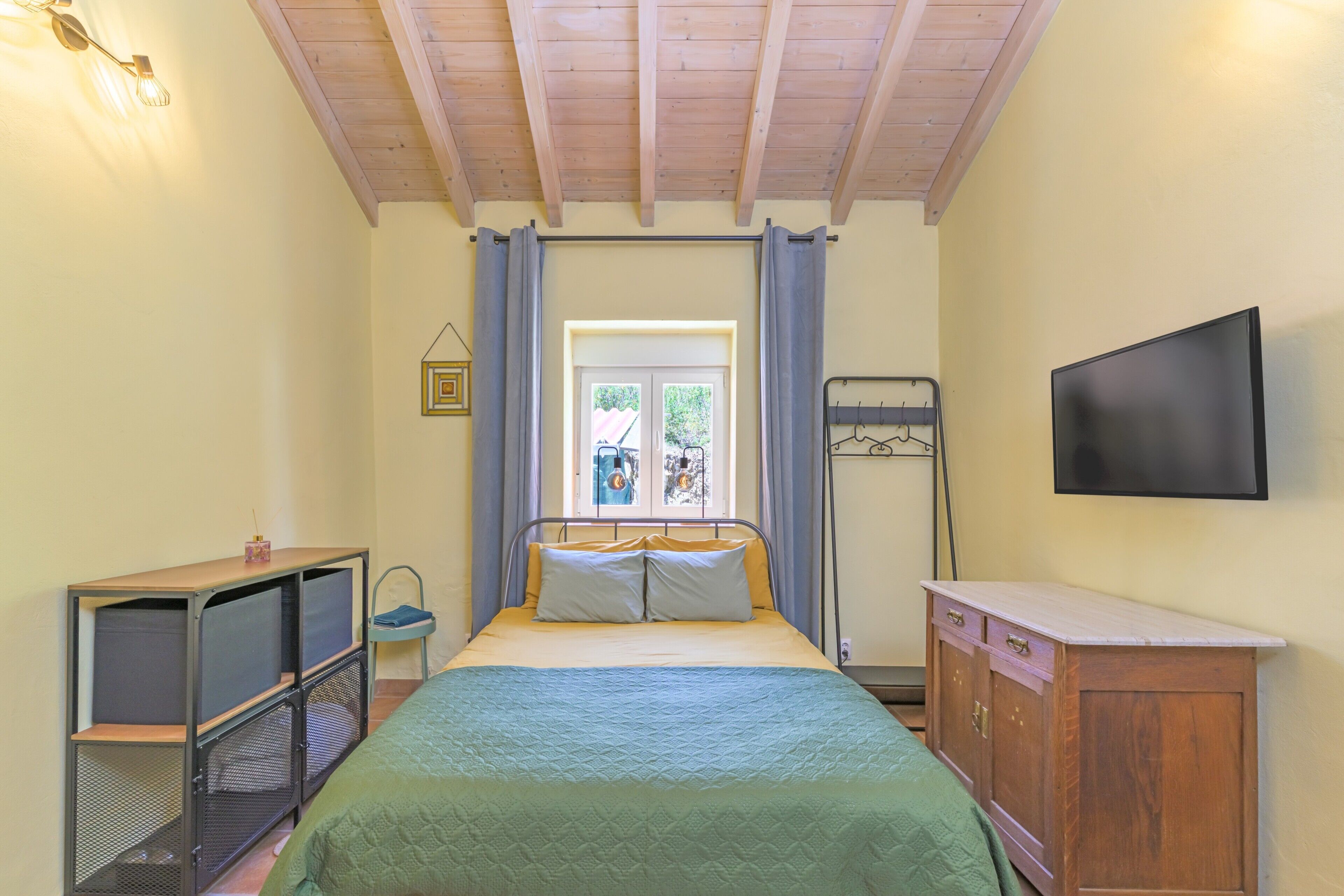 1 dormitori, wifi gratuïta i roba de llit 