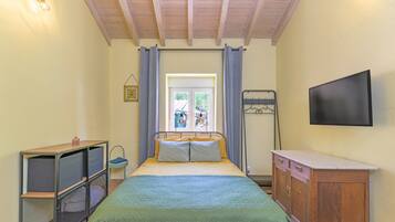 1 dormitori, wifi gratuïta i roba de llit