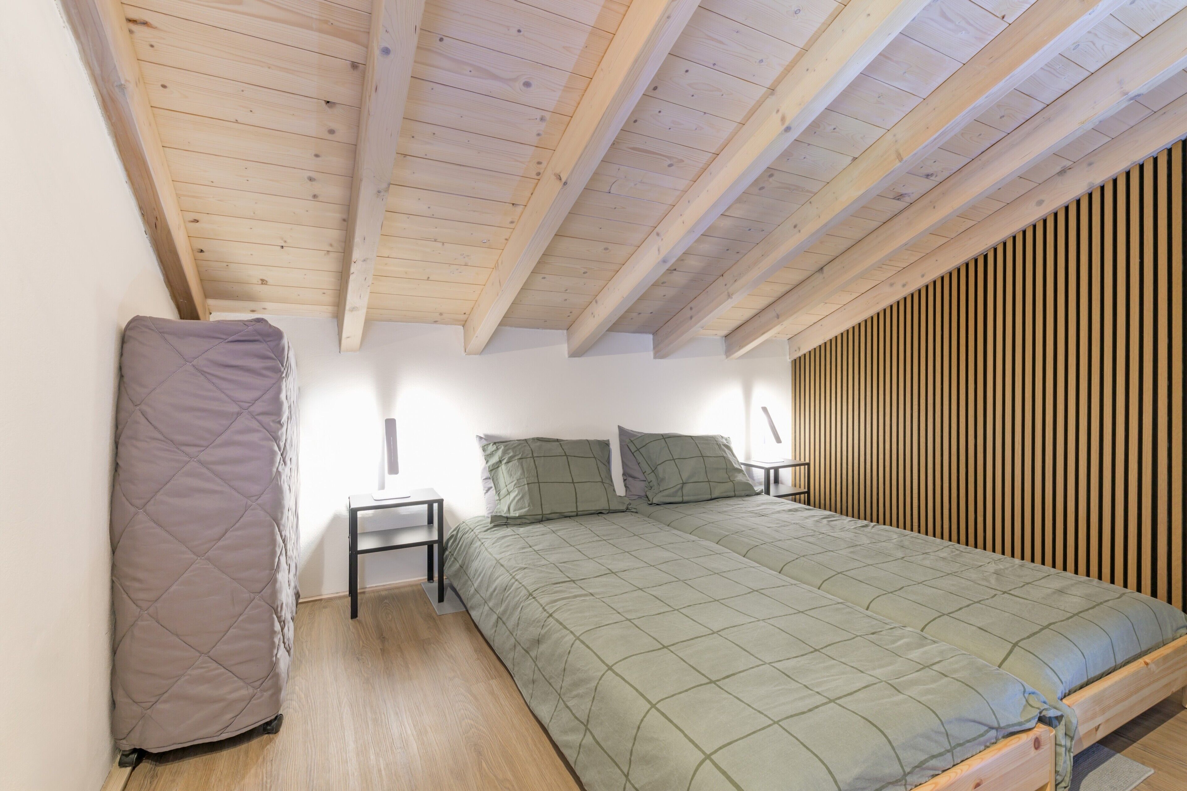 1 多间卧室、免费 WiFi、床单