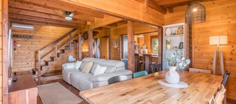 Holiday Home 'La Haima' with Sea View, Wi-Fi and Air Conditioning