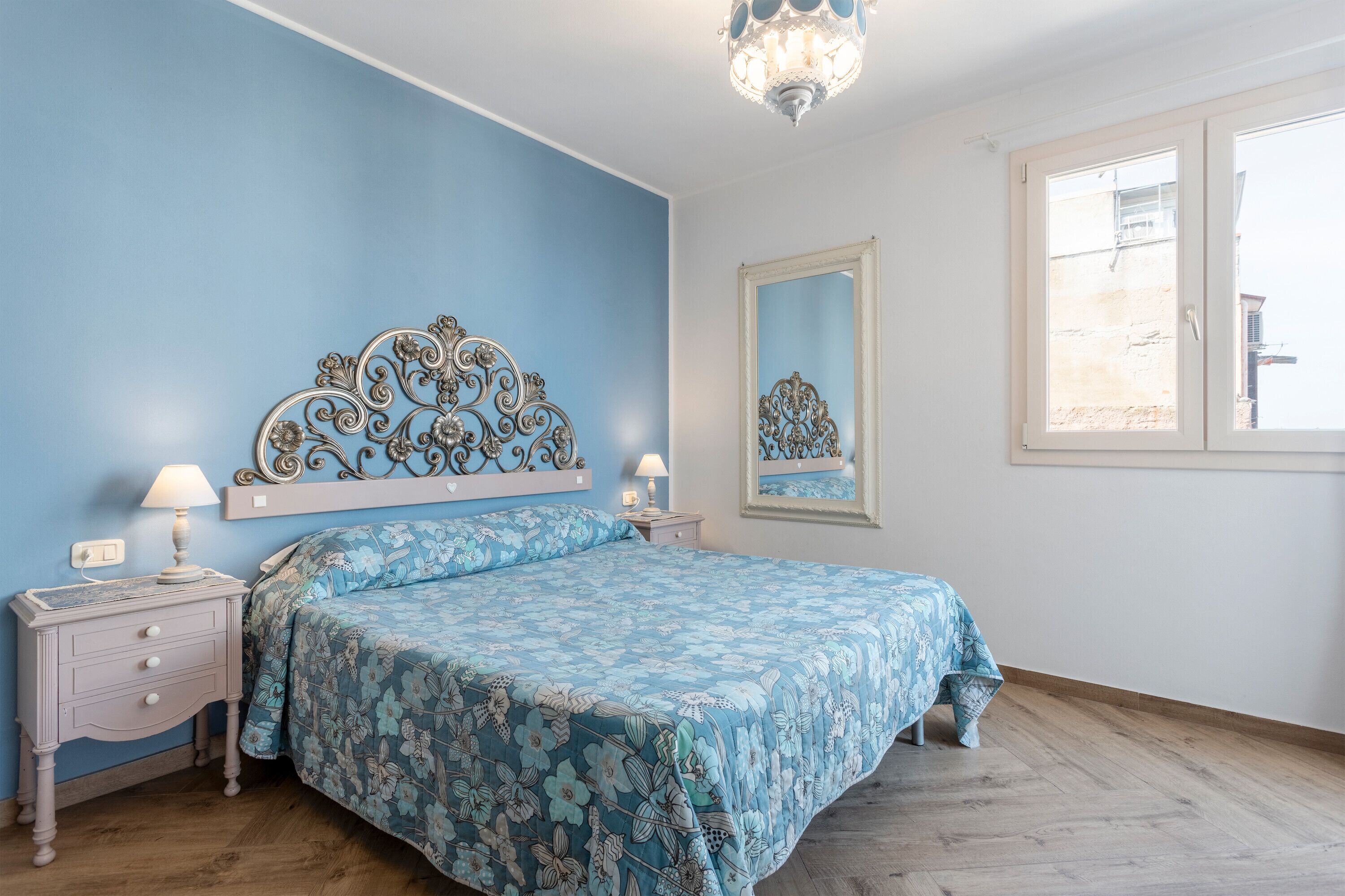 1 camera, ferro/asse da stiro, Wi-Fi gratuito, lenzuola