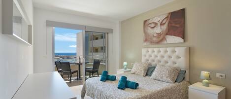 2 室のベッドルーム、アイロン / アイロン台、WiFi (無料)、ベッドシーツ