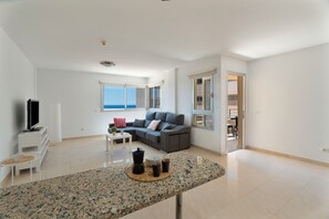 TV - Vacation 'Tu Alojamiento En Playa Paraiso' with Sea View, Private Pool and Wi-Fi (Adeje)