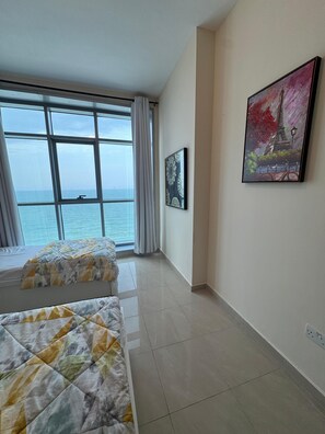 2 bedrooms, desk, iron/ironing board, WiFi - Epic Sea Views Apartment and Cozy Luxury Stay (Ajman)