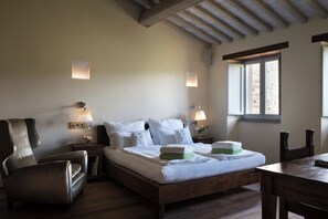 5 bedrooms, iron/ironing board, WiFi, bed sheets - Villa Piandolce - Radda In Chianti (SI)