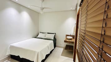 1 quarto, ferros/tábuas de passar roupa, Wi-Fi, roupa de cama