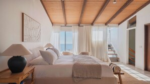 4 Schlafzimmer, Schreibtisch, Bügeleisen/Bügelbrett, Reisekinderbett