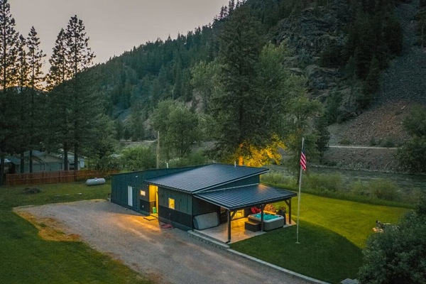 Gorgeous location surrounded by mountains and the Blackfoot River