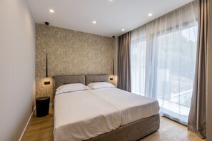 3 Schlafzimmer, Zimmersafe, Bügeleisen/Bügelbrett, Reisekinderbett