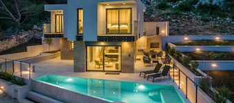 Beachfront villa Luce with seaview and pool