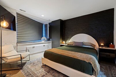 Jackson Rooftop Loft by the Bars