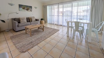 Appartement Supérieur, vue piscine | Coin séjour