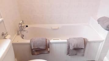 Douche, serviettes fournies
