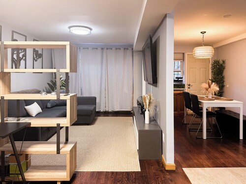 Newly Renovated 1br in Sunnyside - Close to Subway 20mins to City