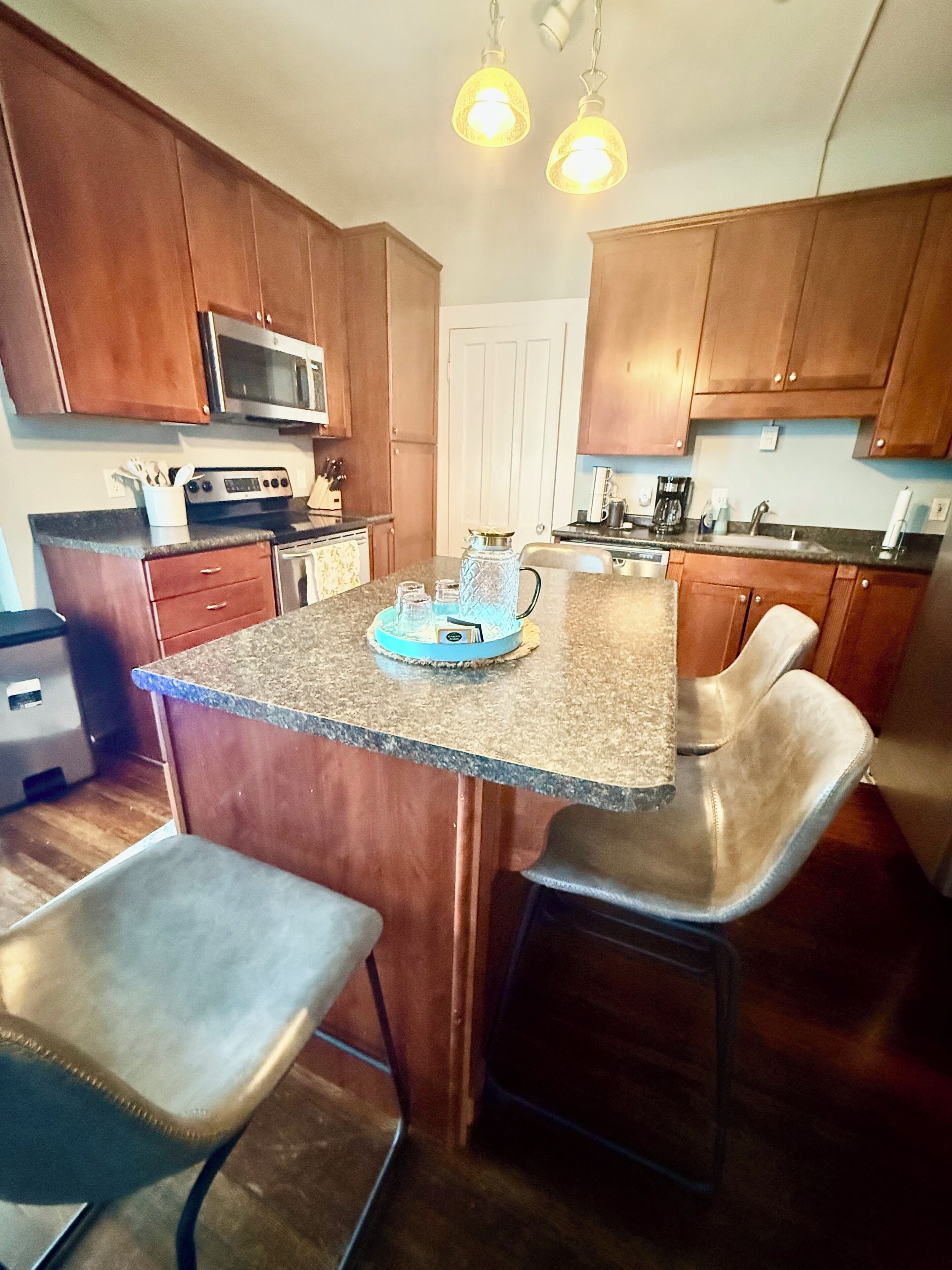 Microwave, oven, stovetop, dishwasher