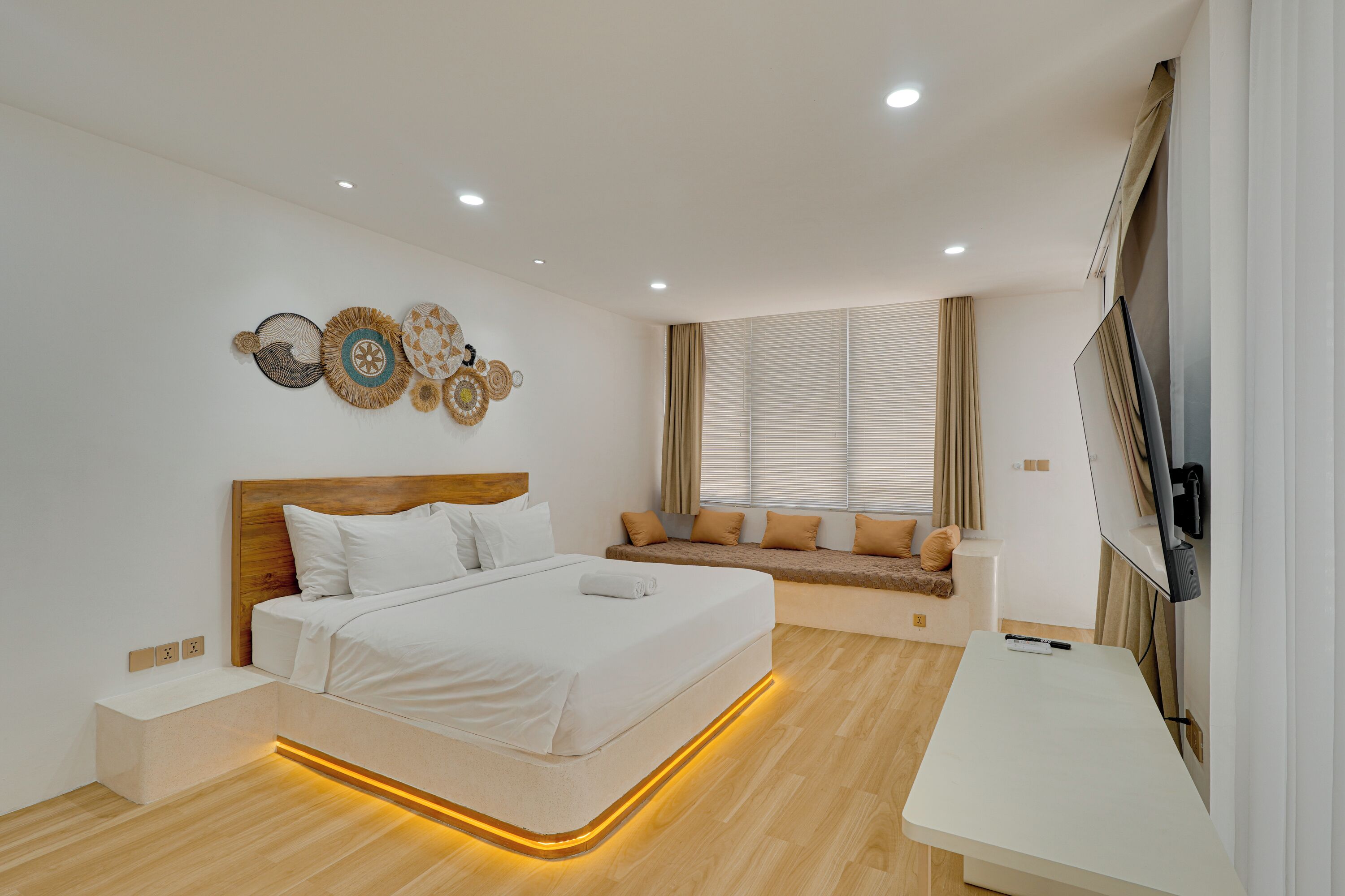 Villa, Balcony, Pool View | 3 bedrooms, in-room safe, free WiFi, bed sheets