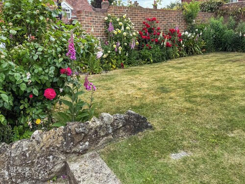 2 bedroom accommodation in Hollingbourne