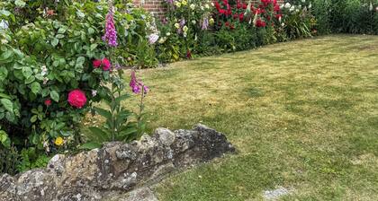 2 bedroom accommodation in Hollingbourne
