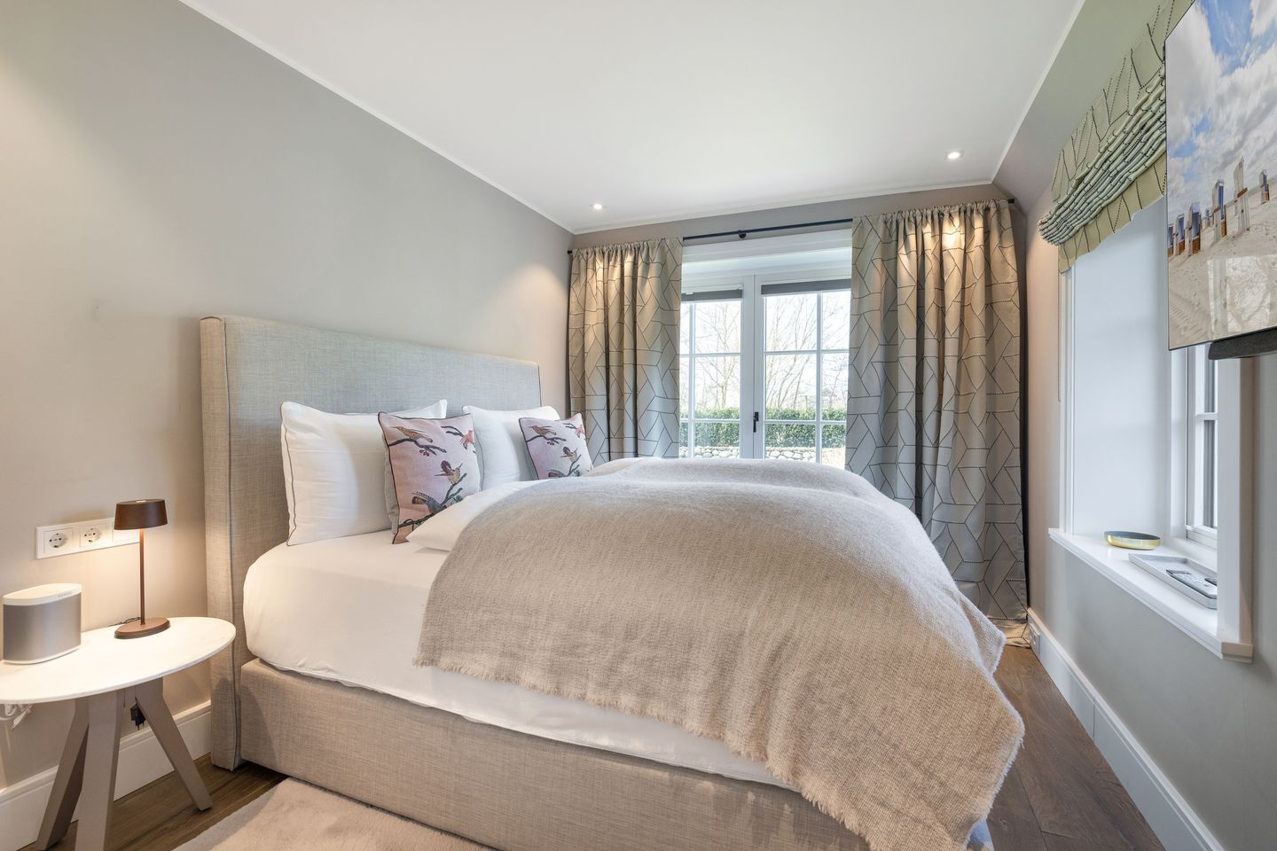 2 Schlafzimmer, Schreibtisch, Bügeleisen/Bügelbrett, WLAN