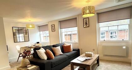 Charming 2B Georgian Flat in Historic Tring