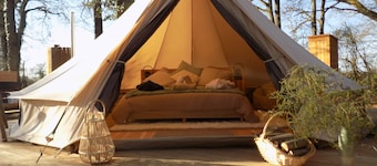 Luxury tent with private spa Copa cabanes 1 pond view