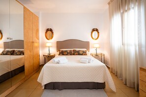 2 Schlafzimmer, Bügeleisen/Bügelbrett, kostenloses WLAN, Bettwäsche