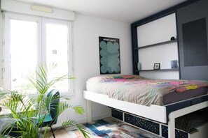 2 bedrooms, desk, iron/ironing board, WiFi - Luxury apartment 10 minutes from Paris (Sèvres)