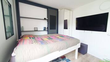 2 chambres, bureau, fer et planche à repasser, Wi-Fi