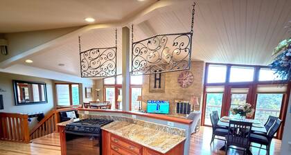 Hillside Homestead, west side, convenient location, views, 1 acre in city limits