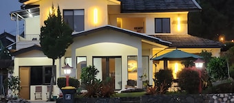 Nur Alam Hotel