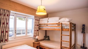 1 bedroom, WiFi (surcharge) - Lovely apartment for 4 guests with WIFI, pool and balcony (Les Collons)
