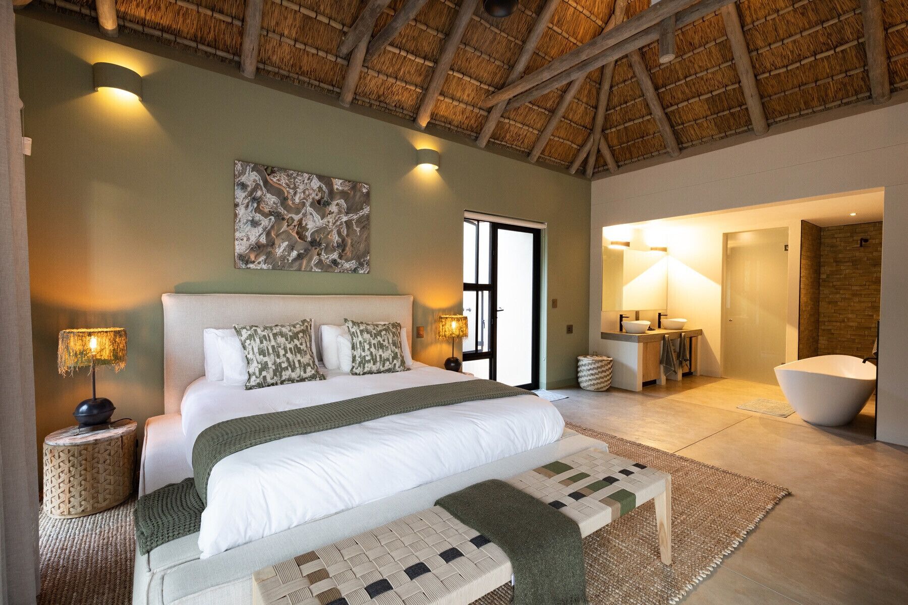 3 chambres, fer et planche à repasser, Wi-Fi gratuit, draps fournis