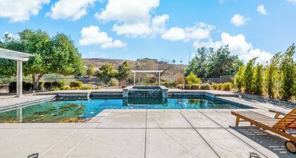 Welcome to Love at First Syrah! Single Story home w/pool/spa/ 7 bedrooms & more!