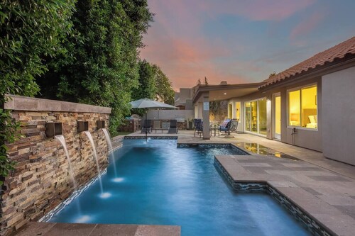 Meadow Hills in North Scottsdale / Heated Pool