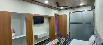 Hotel Shree Ram Bhagwan