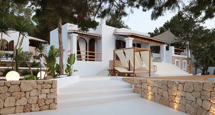 Villa Can Rafel. Ibicencan Design. Fully Renovated. AC