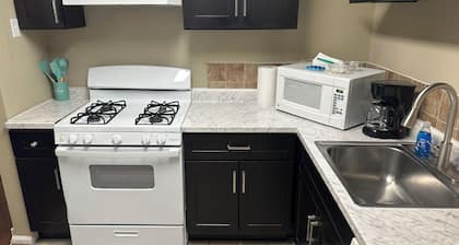 The Monroe: 2-bedroom townhome. Walk to LSU